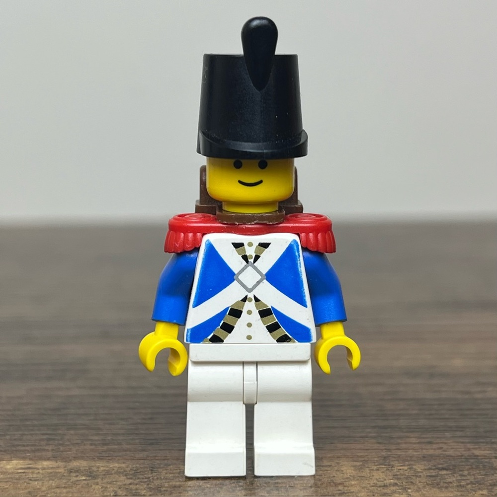 LEGO Pirates Imperial Soldier Minifig PI061